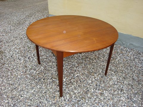 Www.antikvitet.net rundt spisebord i teak træ fra 1960erne ... Ovalt spisebord teak