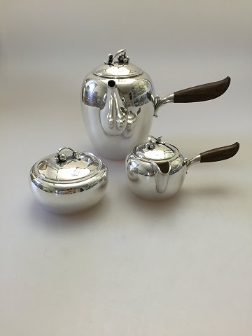 Georg Jensen Sterling Silver Coffee Pot, creamer, sukker bowl by Harald Nielsen 
No 875