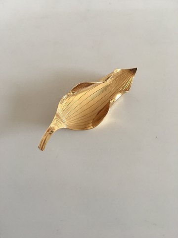 Anton Michelsen Bladformet Broche i Guld Designet af Gertrud Engel