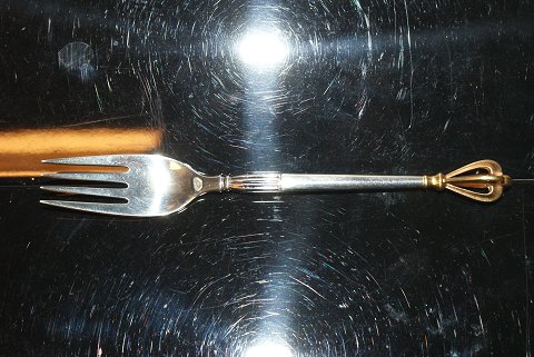 Guld krone Barne gaffel Sterlingsølv
Længde 14,5 cm.