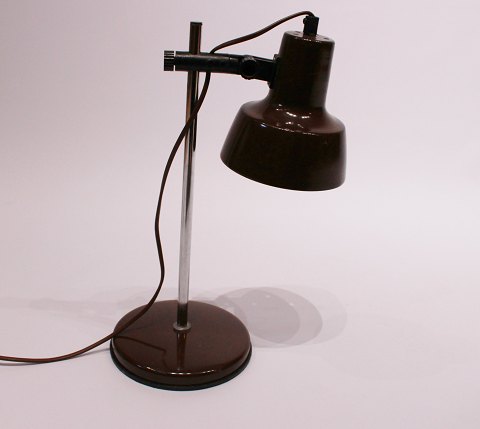 Retro bordlampe fra 1970erne i dansk design.
5000m2 udstilling.