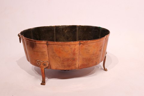 Antik buddingeform i kobber med Københavner stempel fra 1780erne. 
5000m2 udstilling.