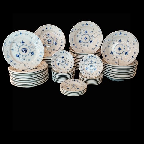 Bing & Grøndahl, Blue Traditional hotel porcelain; dinner set for 20 persons