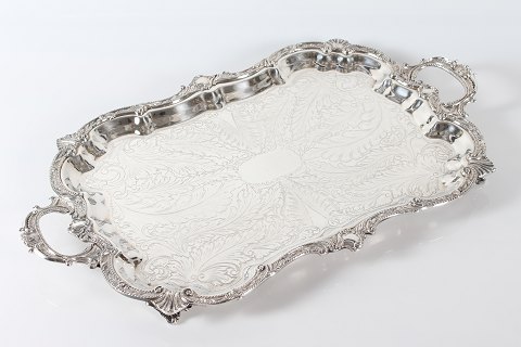 English Silver
Large silver-plated serving tray