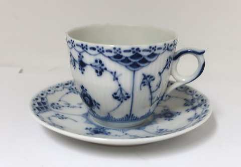 Royal Copenhagen. Blue fluted, half lace. Coffee cup. Model 756. (1 quality)