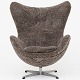 Roxy Klassik 
præsenterer: 
Arne 
Jacobsen
AJ 3316 - 
'Ægget'-
lænestol, 
nybetrukket i 
lammeuld 
(Sahara 07, 
Curly ...