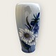 Moster Olga - 
Antik og Design 
präsentiert: 
Royal 
Copenhagen
Vase
#2651/ 235
*250 DKK