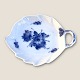 Moster Olga - 
Antik og Design 
præsenterer: 
Royal 
Copenhagen
Flettet blå 
blomst
Bladfad
#10/ 8001
*175Kr