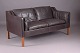 Roxy Klassik præsenterer: Børge Mogensen / Fredericia Furniture2-personers sofa, Model 2212Mørkebrunt ...