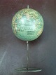 Miniature Schüller-Globus. Columbus-Verlag G.M.B.H. Berlin - Lichterfelde. 1929. God stand. ...