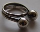 N.E. From Sterling Sølv Ring med kugler. Ligner meget et af Bent Knudsens design. Måler 1,7cm og ...