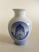 Danam Antik presents: Royal Copenhagen Rundskuevase 1940