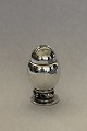 Georg Jensen Magnolia Sterling Sølv Peberbøsse #2A. Måler 5,5cm.