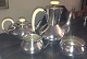 Hingelberg Sterling Søv Kaffe og Thekande af Svend Weihrauch. Kaffekande måler 33,5cm høj. Alt ...