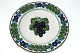 Stor Aluminia Platte med Drue klasseDekorationsnummer 899/702Diameter 34 cm.Flot og ...