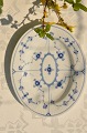 Kgl. Musselmalet riflet Kongelig porcelæn. Royal Copenhagen Musselmalet riflet, lille ovalt fad ...