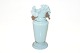 1800 tals
Opaline vase,
Malet med guld
stafferinger