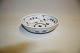 Kgl. Musselmalet riflet Kongelig porcelæn. Royal Copenhagen MusselmaletRund skål ...