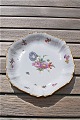Kongelig fuld Saksisk Blomst med guldkant Saxisk Blomst Royal Copenhagen porcelæn. Kongelig ...