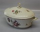 Royal Copenhagen Frijsenborg Blomstermotiver på svejfet stel med guldkant 1666-910 Terrin, oval ...