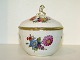 Royal Copenhagen Fuld Saksisk Blomst, sukkerskål med låg.Dekorationsnummer 4/1679.1. ...