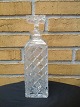 Whisky karaffel.Brillantslebet krystal.Højde: 27,5 cmBredde: 7,8 x 7,8 cm.kontakt for pris.