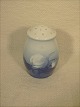 Bing & Grøndahl.Julerose.Salt/peberbøssenr.52B H:7 cm.Perfekt stand.