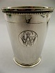 Sølvbæger med monogram A Dragsted 830s år 1938 højde 12cm vægt 326gr.