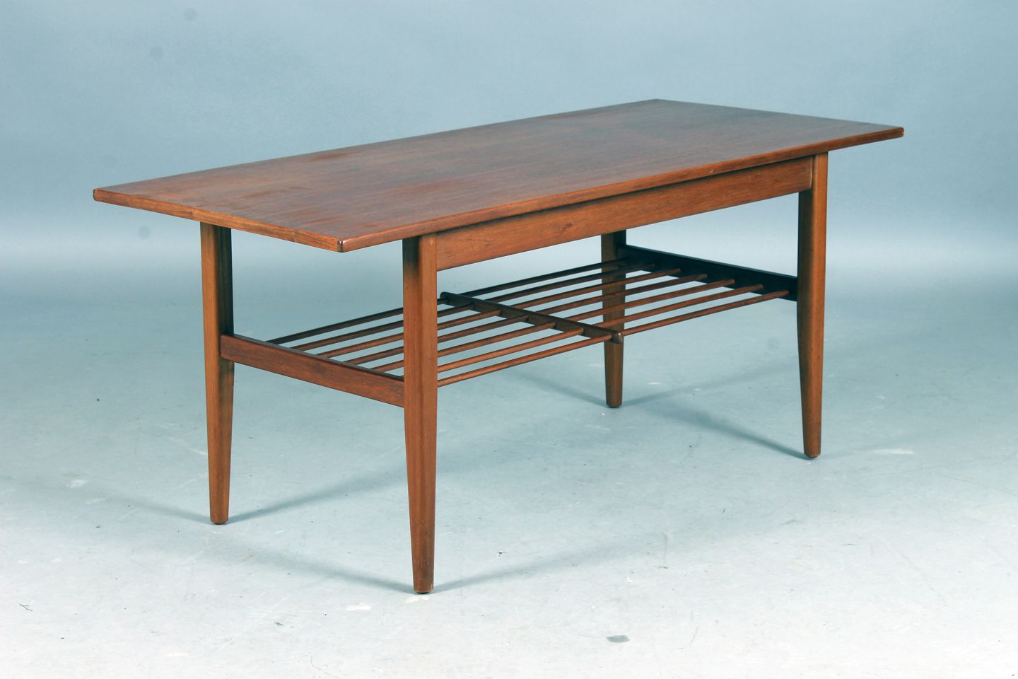 Www.antikvitet.net sofabord. dansk design. teak. pæn brugt stand. Brugt sofabord