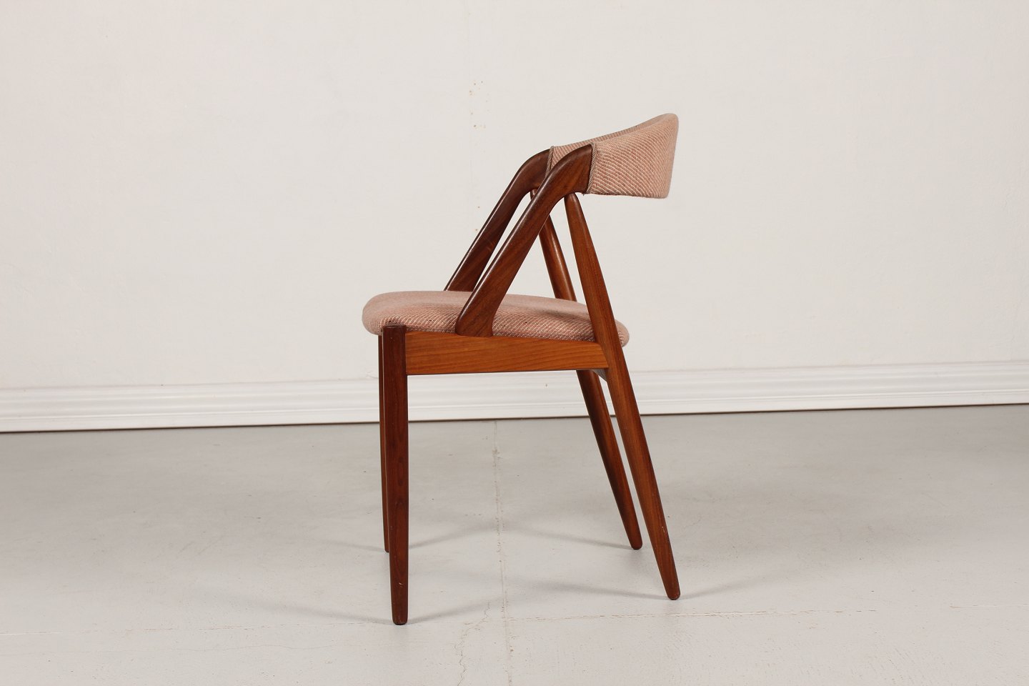 Www.antikvitet.net kai christiansen spisebordsstole teak ... Design spisebordsstole