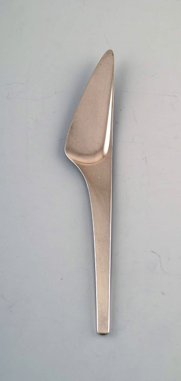 Georg Jensen Caravel fish knife in sterling silver. 2 pcs in stock.
