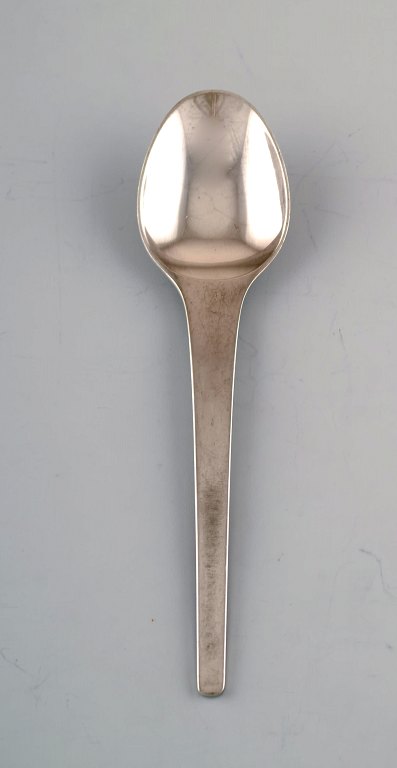 Georg Jensen Caravel dinner spoon / soup spoon in sterling silver. 3 pcs in 
stock.
