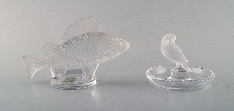 Lalique. Fisk og smykkeskål med fugl i klart kunstglas. 1960