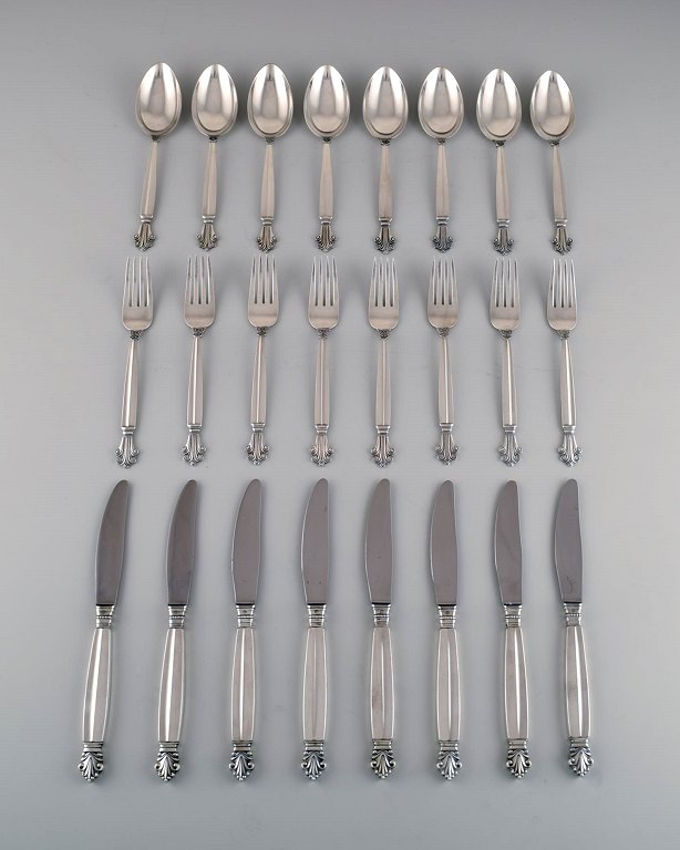 Georg Jensen Acanthus dinner service for eight people in sterling silver.
