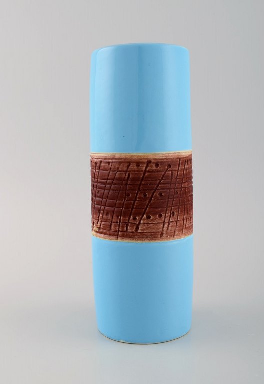 Lisa Larson for Gustavsberg. Tarragona vase in glazed ceramics. Beautiful light 
blue glaze. 1960s.
