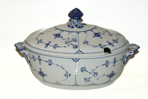 Royal Copenhagen Blue fluted Palin Oval Tureen, 12 people
SOLD