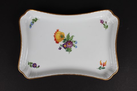 Royal Copenhagen
Let Saksisk Blomst
Sugar and cream jug dish 1694
Kr. 350,-