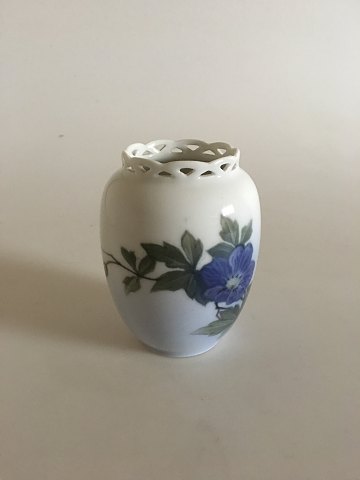 Royal Copenhagen Art Nouveau Vase med gennembrudt top No 1763/160