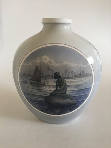 Royal Copenhagen Art Nouveau Vase med den Lille Havfrue No 2790/2535