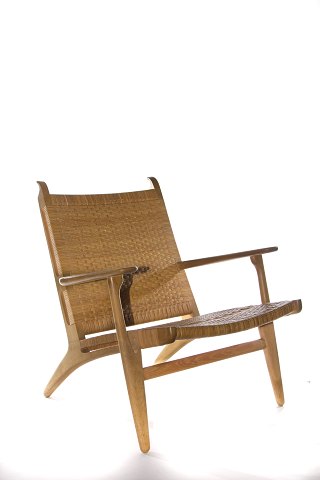 Wegner chair model CH27