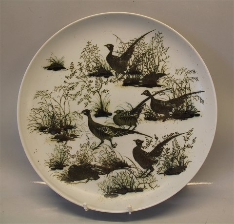 Diana Royal Copenhagen Aluminia Faience 
1066-5371 Large dish with pheasants 36,5 cm Nils Thorsson