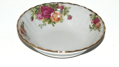 Old Country Roses Porridge / Cereal Bowl
Diameter 13.5 cm.