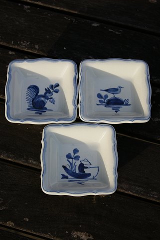 Trankebar squared bowls, 7.5cm