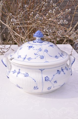 Royal Copenhagen Blue fluted Tureen  223