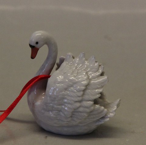 Royal Copenhagen figurine 
0302 RC Swan mounted for hanging 6 cm  2006  (1249302)