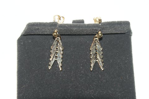 Geneva Earrings 14K Gold
Stamp: BNH 585