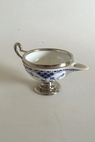 Royal Copenhagen Musselmalet Rifflet Flødekande med metalfod og top No 36