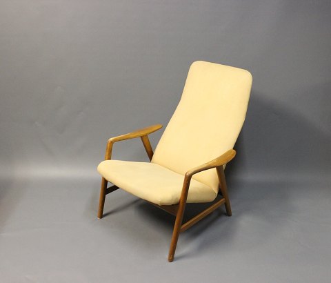 Hvilestol designet af Alf Svensson og produceret af Fritz Hansen.
5000m2 udstilling.