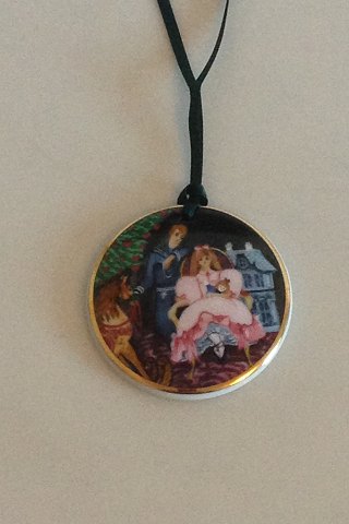 Royal Copenhagen Kære Familie Ornament fra 1995