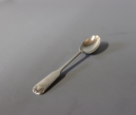 Tea spoon in "Musling", silver plate.
5000m2 showroom.
